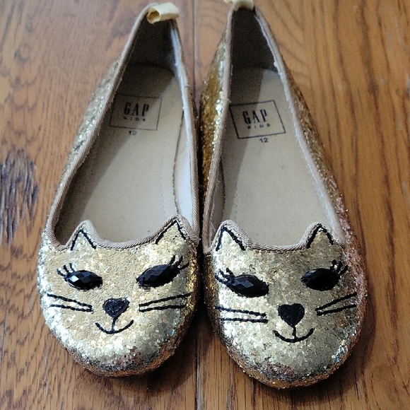 Gap Kids Gold Cat Face Flats. D - Picture 1 of 8